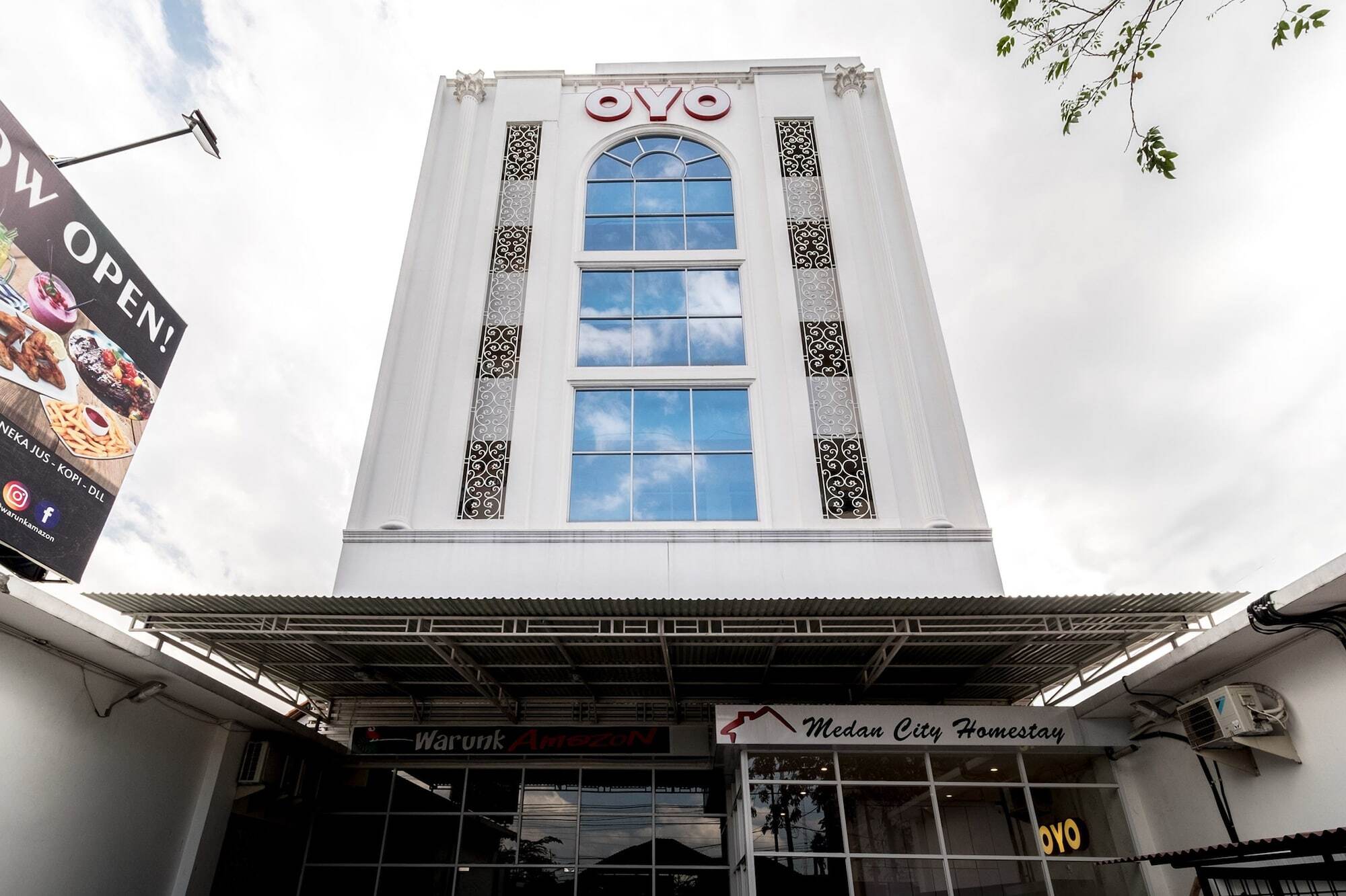 Oyo 291 Medan City Syariah Exterior photo