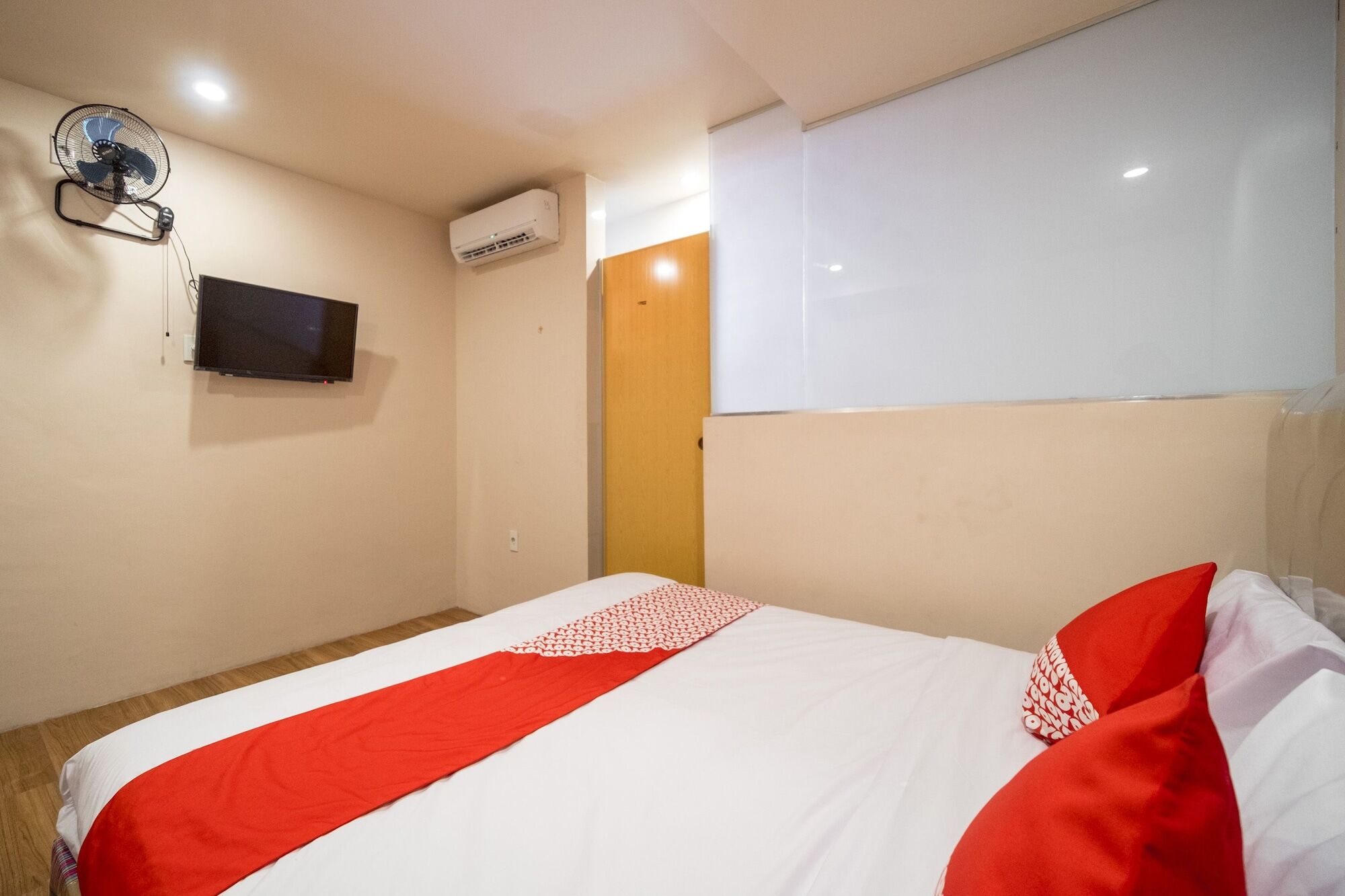 Oyo 291 Medan City Syariah Exterior photo
